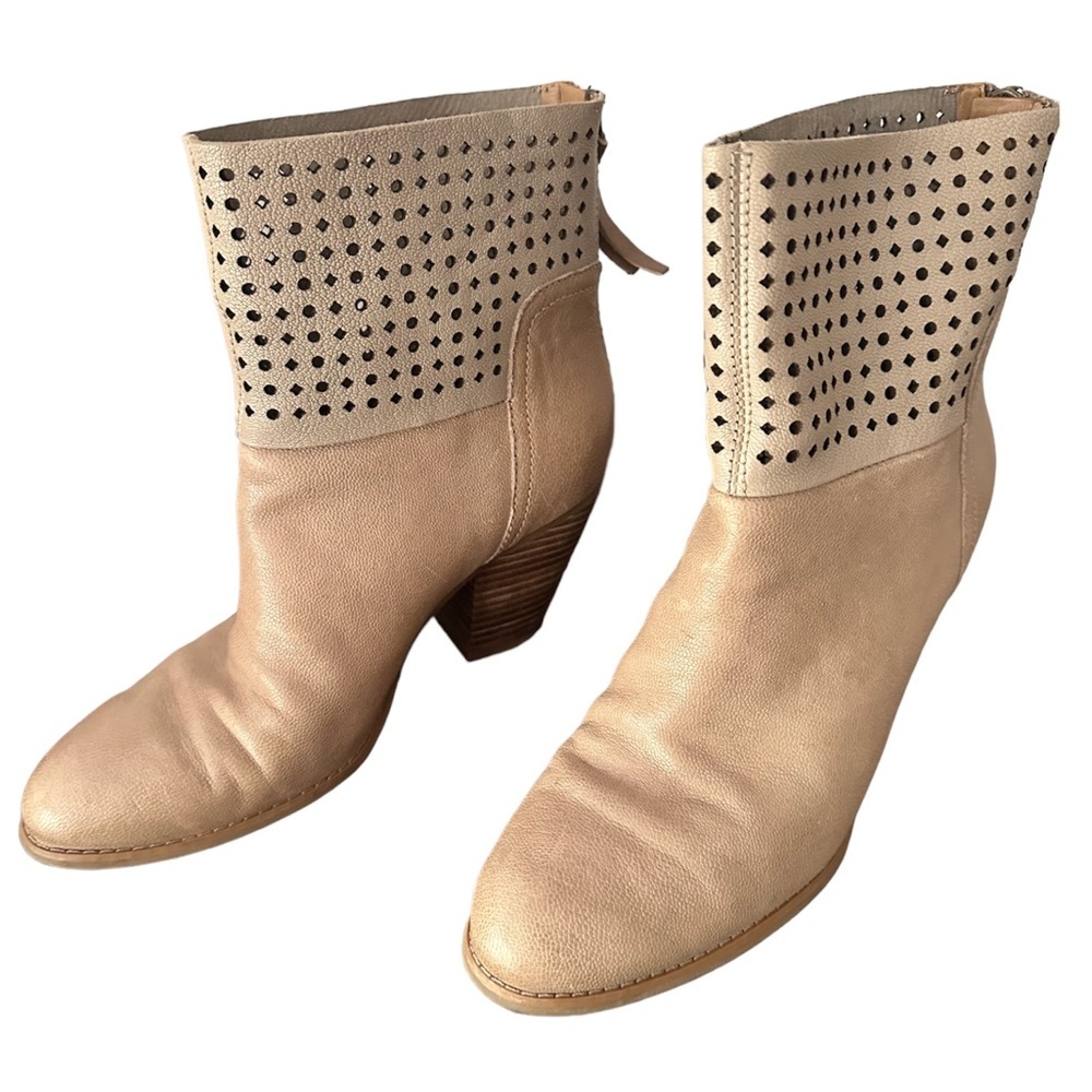 Nine West Hippy Chic booties boots size 8